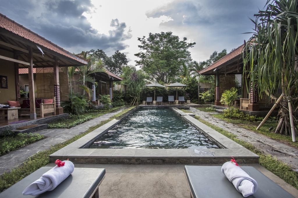 Global Royal Pemuteran Hotel Exterior photo